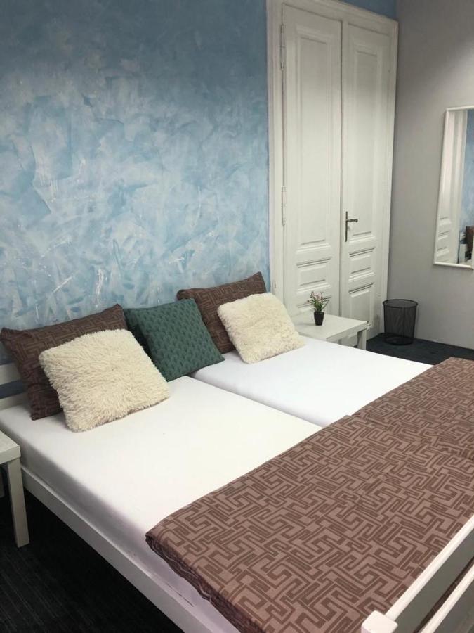 Spacious Tuzlaks Apartments Sarajevo Ferhadija Εξωτερικό φωτογραφία