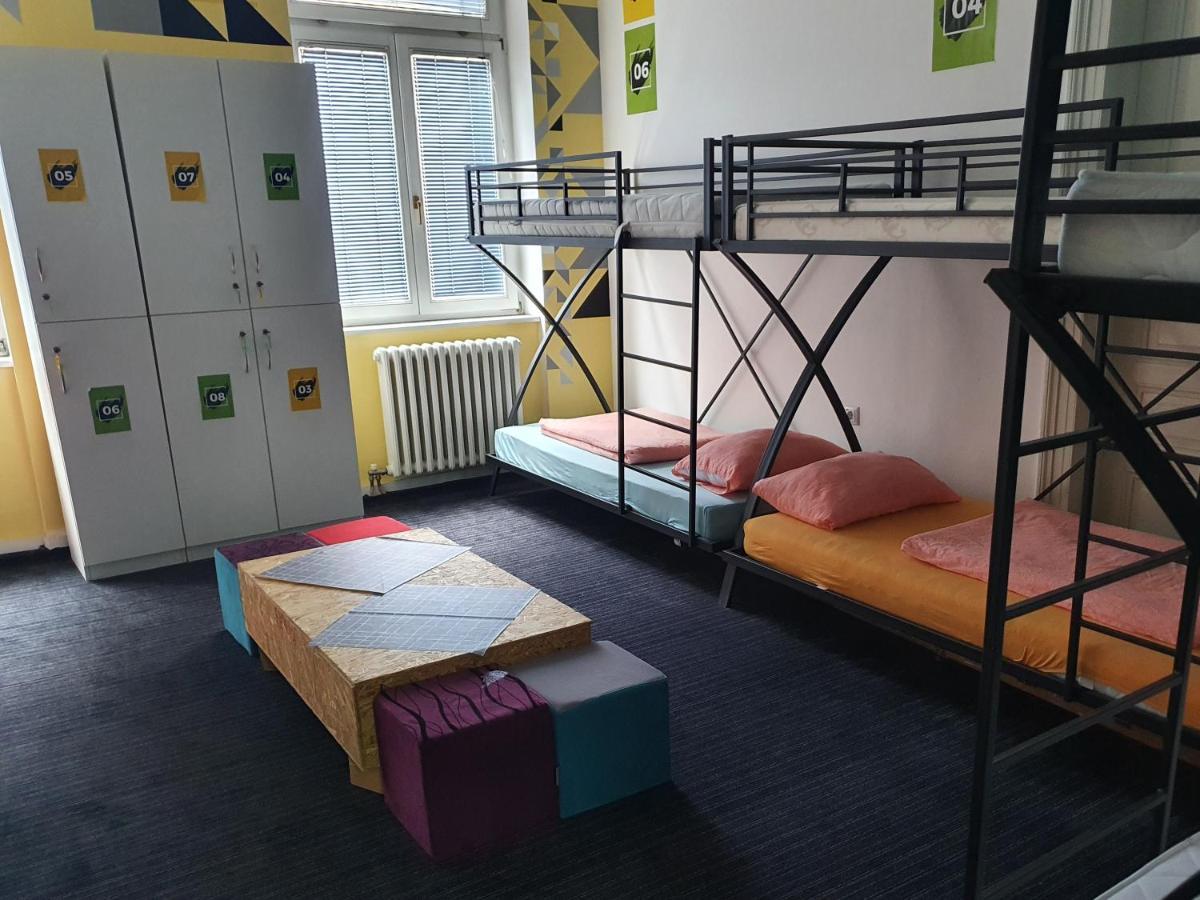 Spacious Tuzlaks Apartments Sarajevo Ferhadija Εξωτερικό φωτογραφία