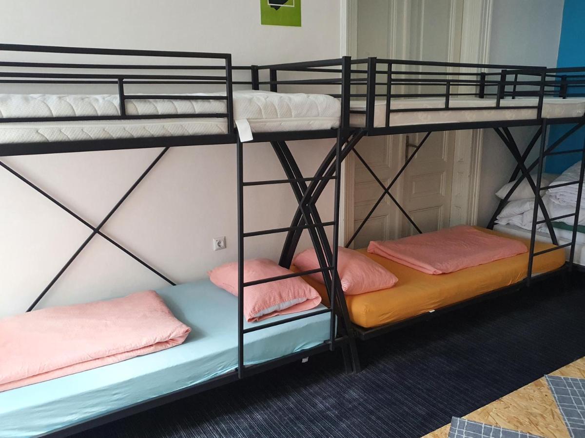 Spacious Tuzlaks Apartments Sarajevo Ferhadija Εξωτερικό φωτογραφία