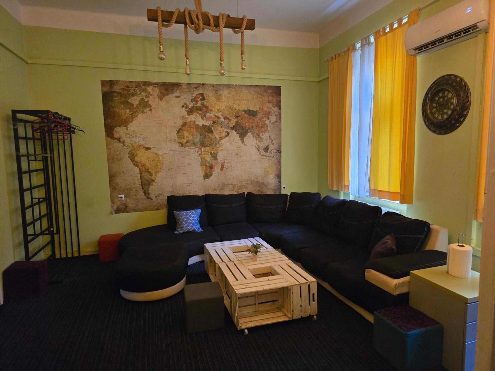 Spacious Tuzlaks Apartments Sarajevo Ferhadija Εξωτερικό φωτογραφία